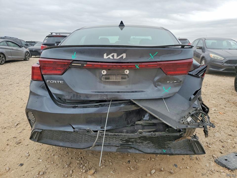 2024 KIA Forte gt Line