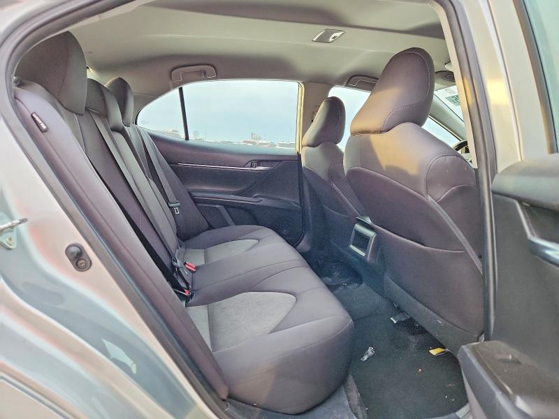 2021 Toyota Camry le