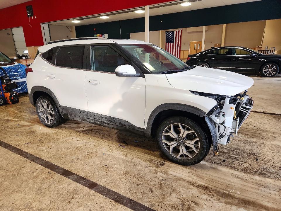 2022 KIA Seltos ex