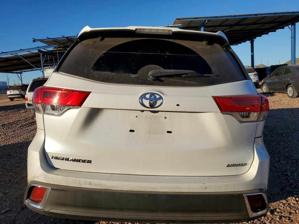2017 Toyota Highlander Limited