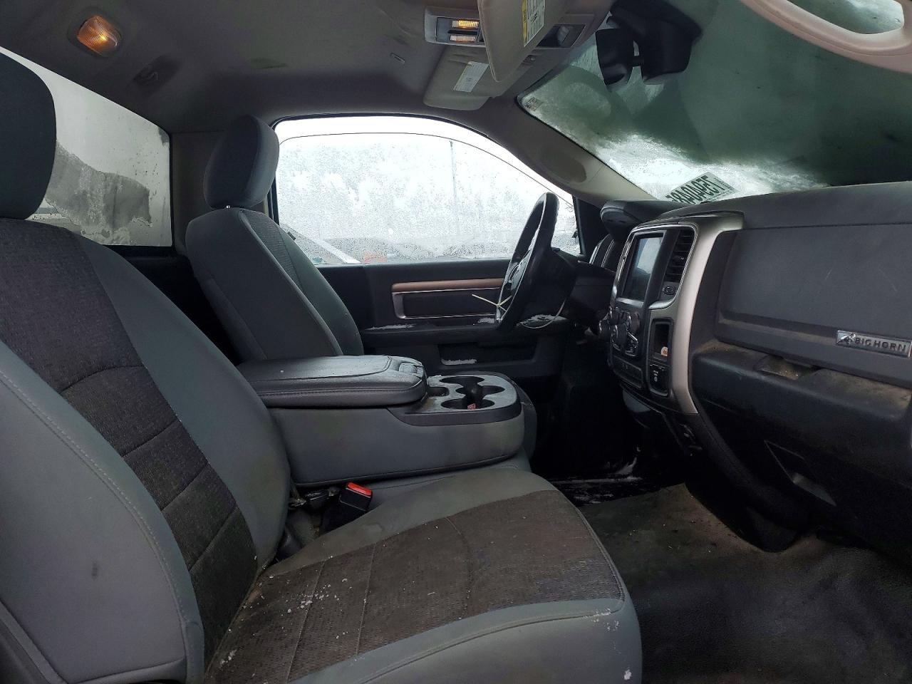 2017 Dodge Ram 1500 slt