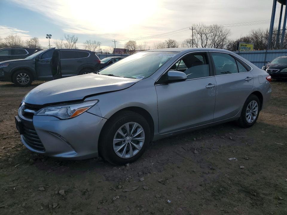 2017 Toyota Camry le
