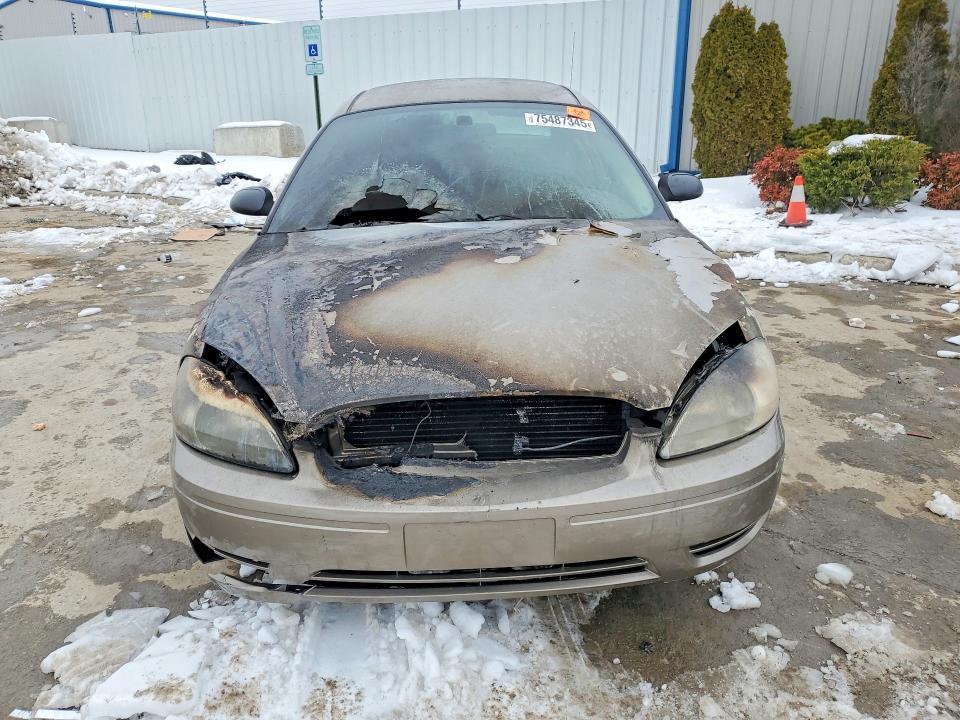 2006 Ford Taurus se