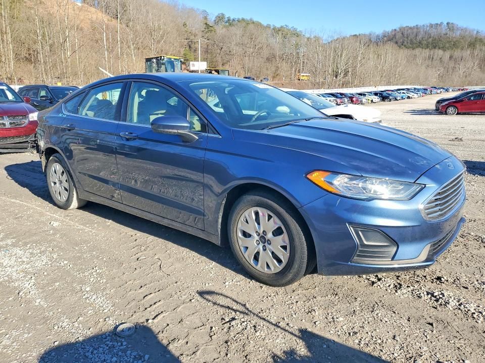 2019 Ford Fusion s