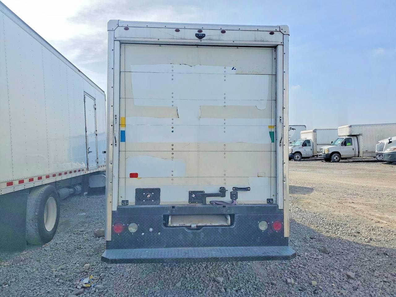 2021 Chev Rolet Express BOX Truck