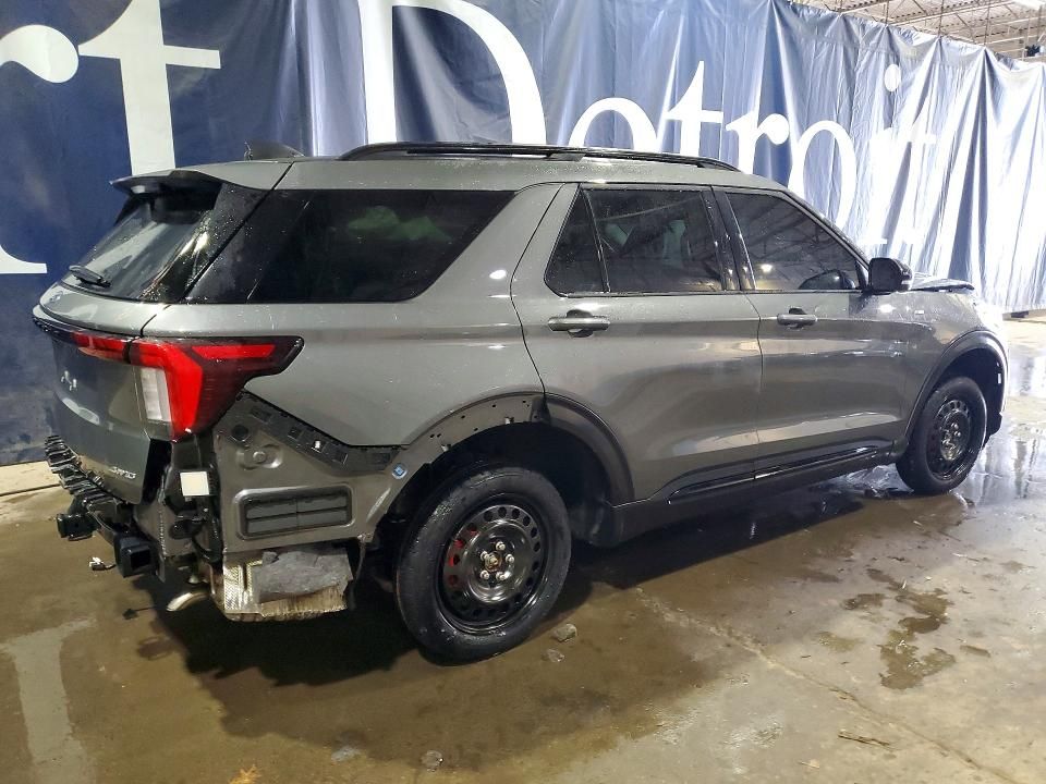 2025 Ford Explorer St-line