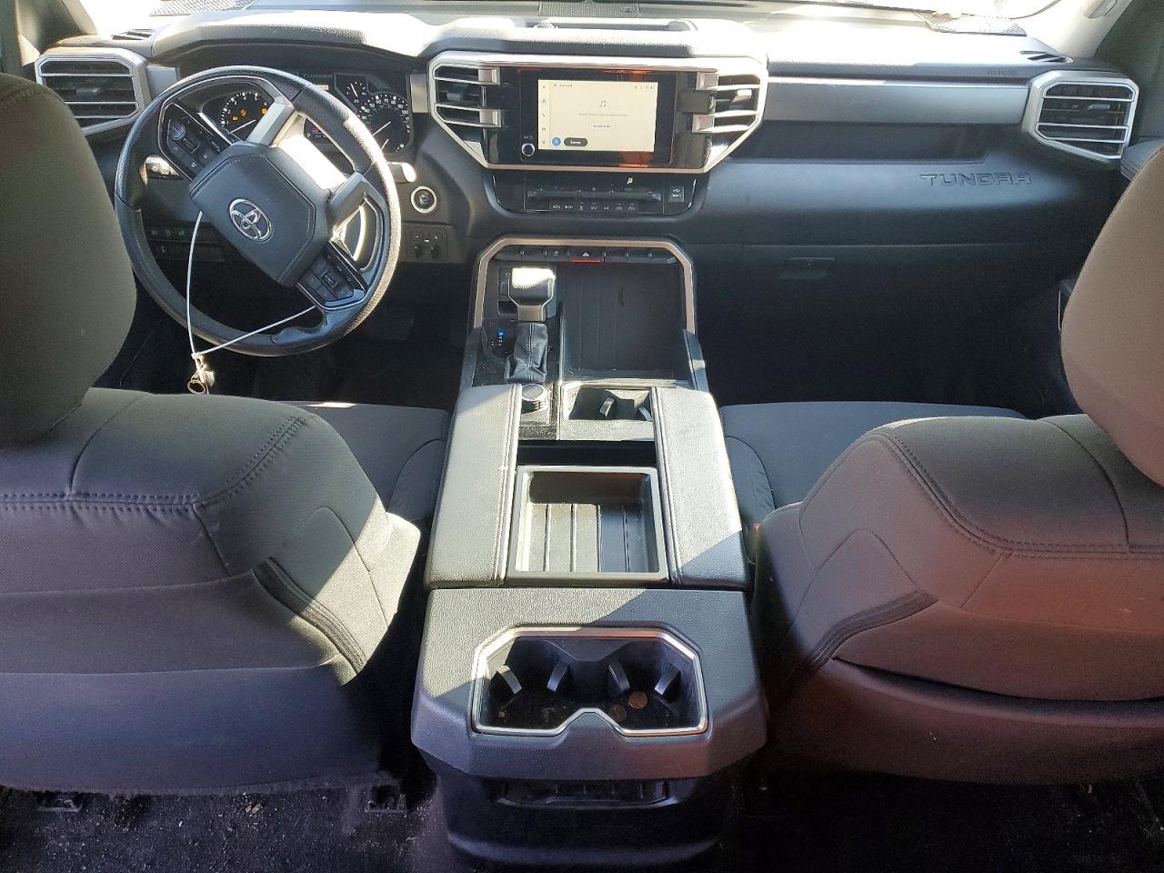 2023 Toyota Tundra Double cab sr