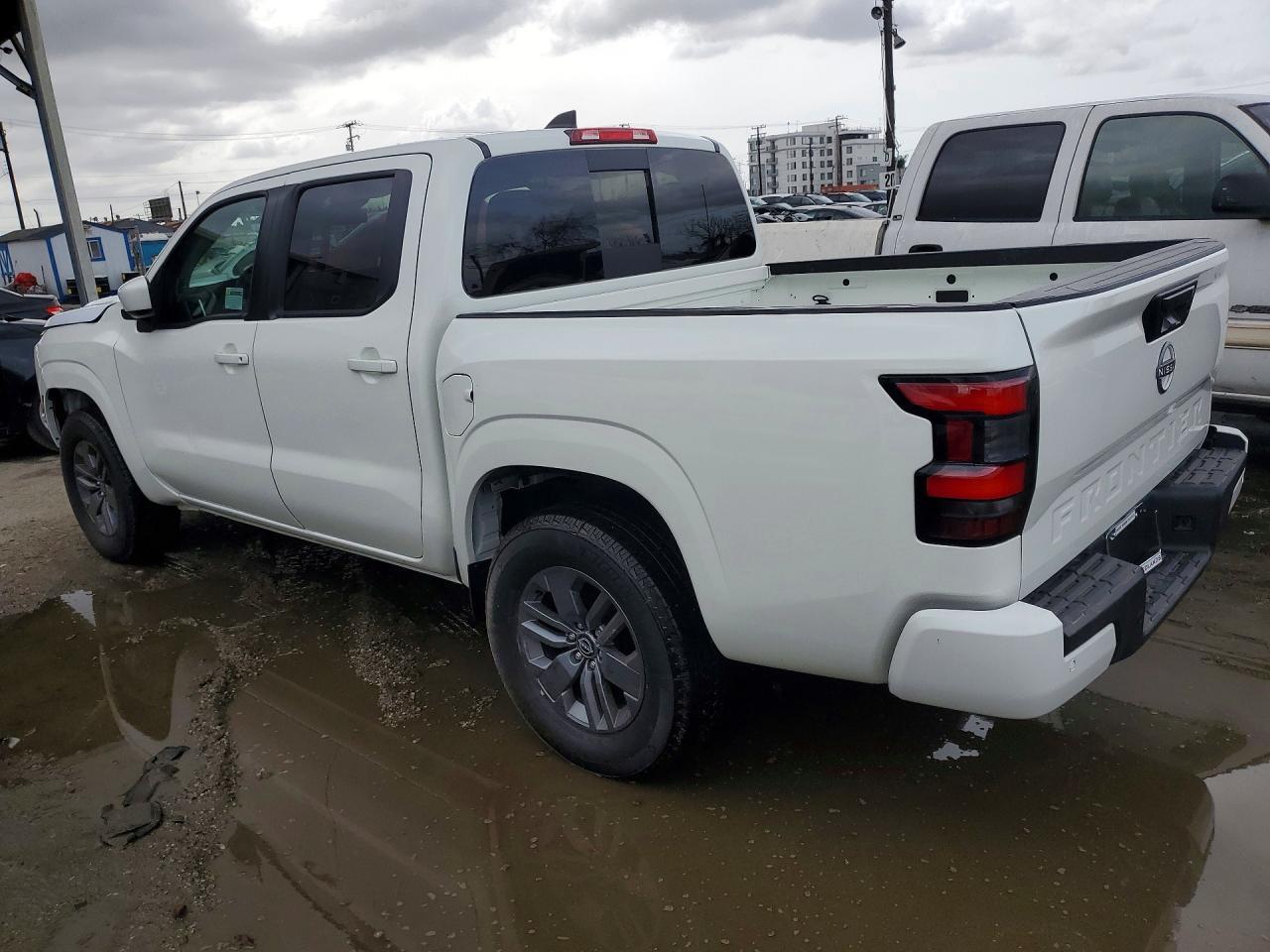2025 Nissan Frontier s