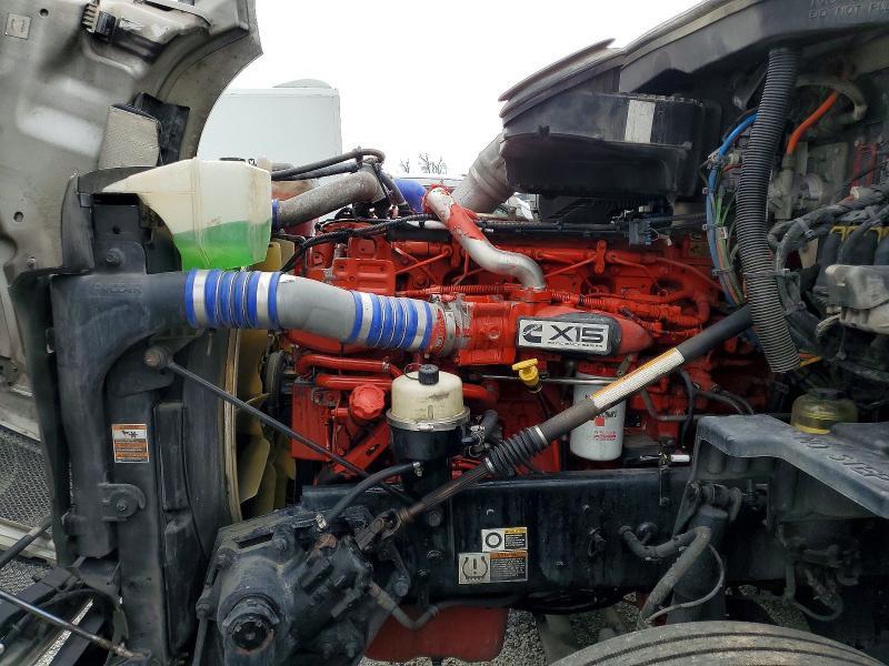 2019 Kenworth T680 Semi Truck