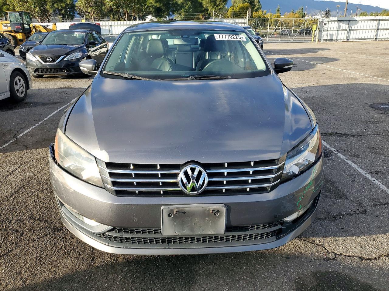 2013 Volkswagen Passat sel