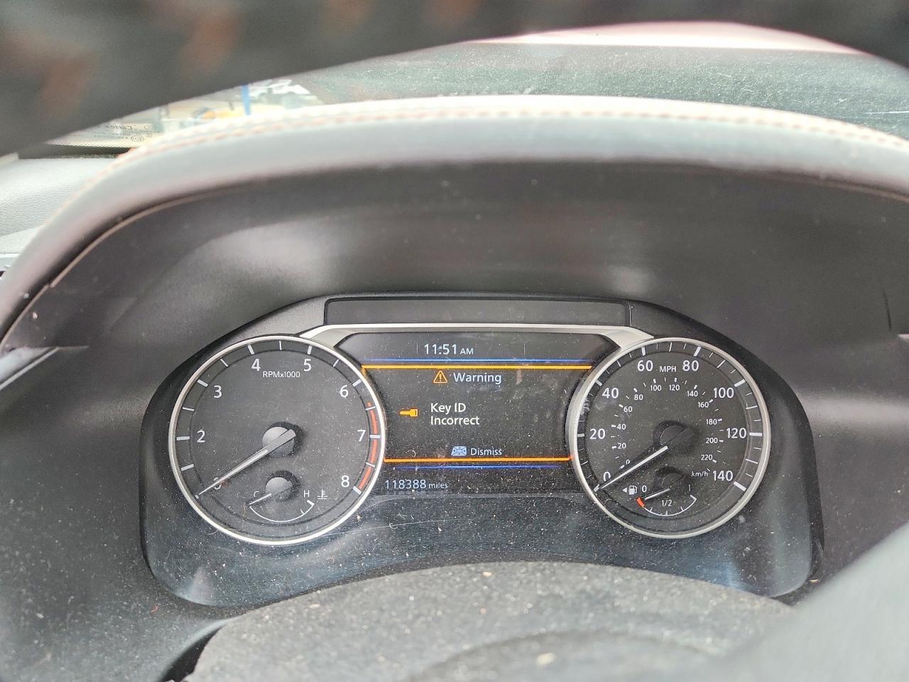 2020 Niss Altima sr