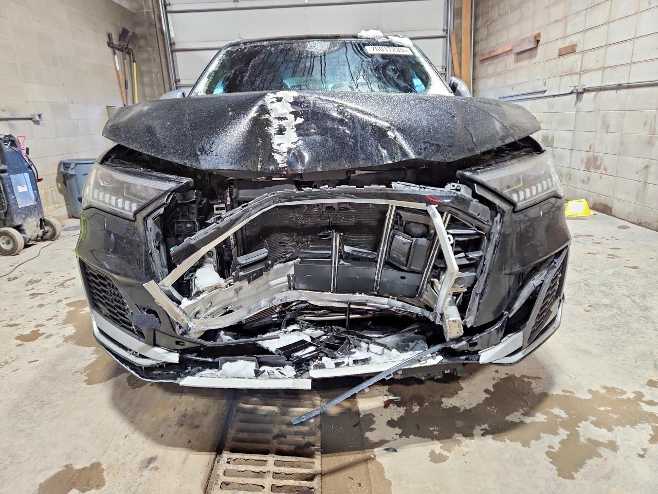 2020 Audi SQ7 Premium Plus