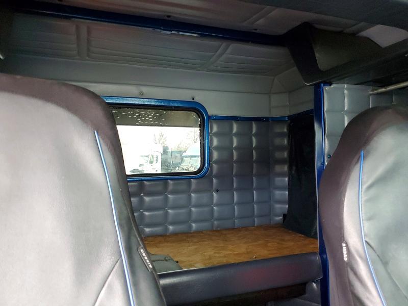 2001 Peterbilt Tractor 2001 Peterbilt 379 Semi Truck