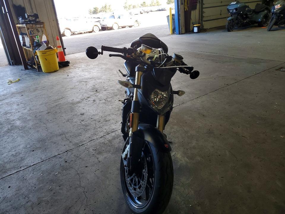 2012 Ducati Streetfighter 848