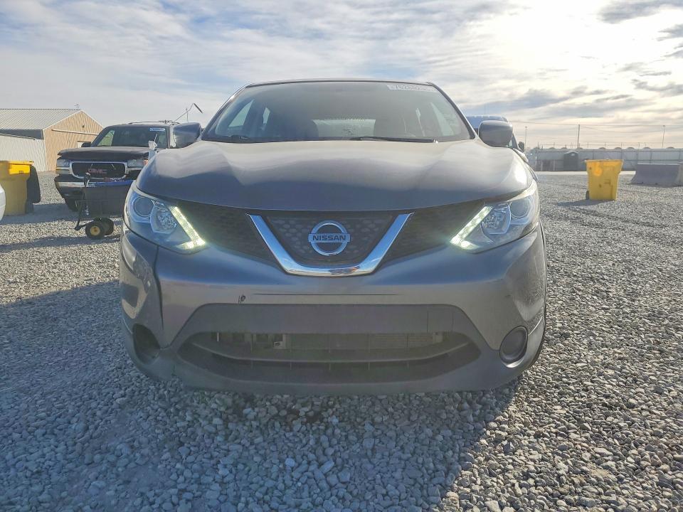 2018 Nissan Rogue Sport s