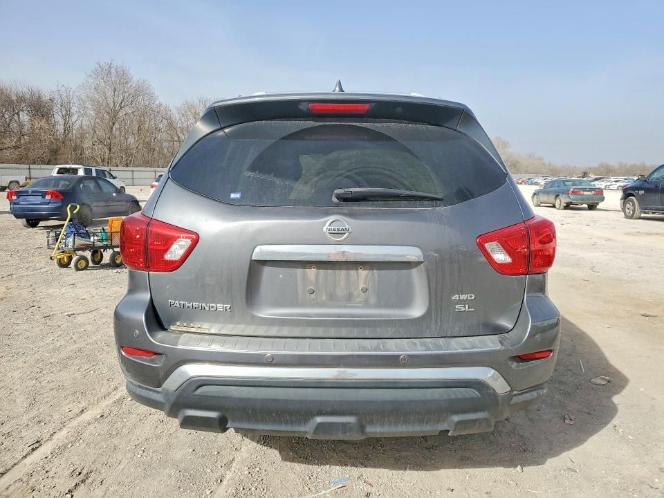 2019 Nissan Pathfinder s