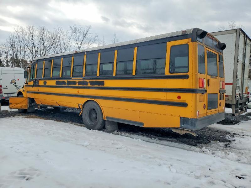 2009 Freigliner 2009 Freightliner B2 Bus Chassis School Bus