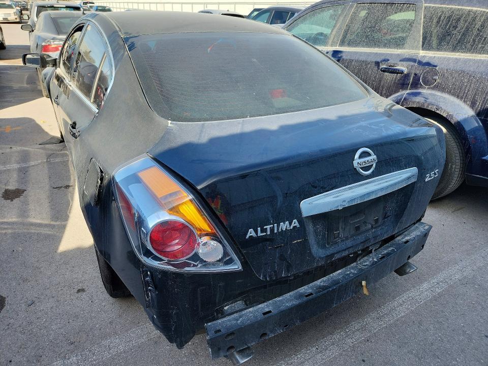 2011 Nissan Altima Base
