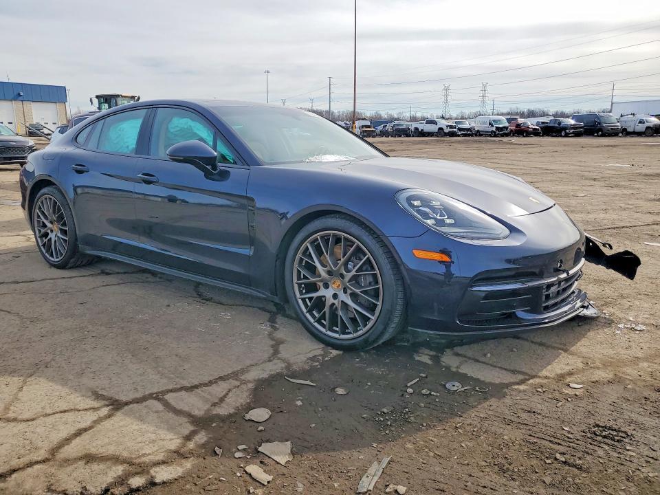 2019 Porsche Panamera Base
