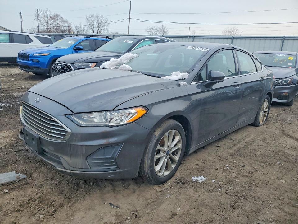 2019 Ford Fusion se