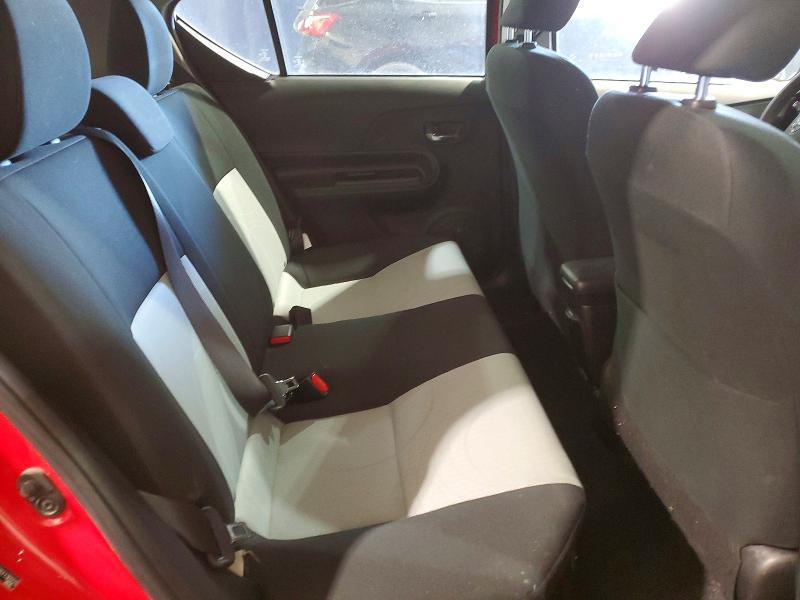 2016 Toyota Prius c Three