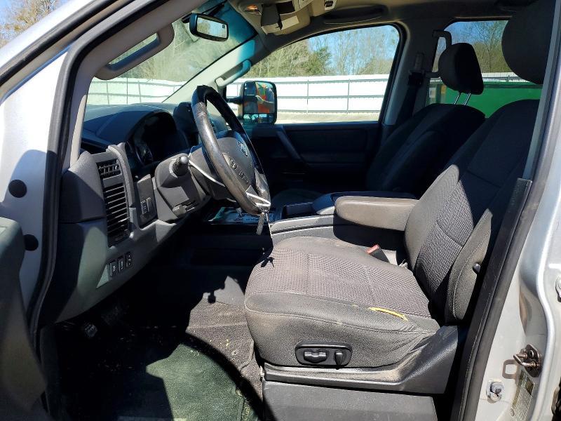 2013 Nissan Titan s