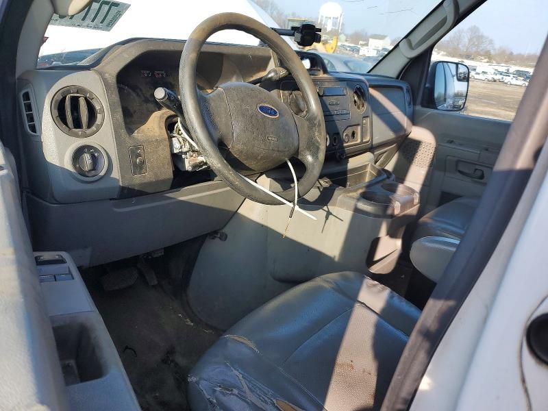 2013 Ford Econoline E250 Van
