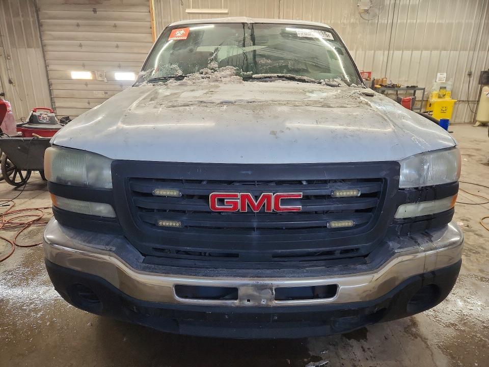 2005 GMC Sierra C2500 Heavy Duty