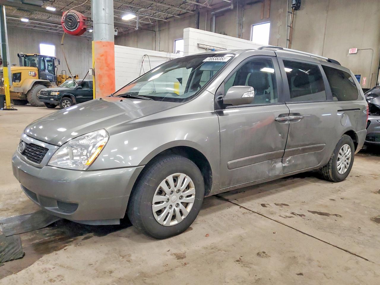 2012 KIA Sedona lx