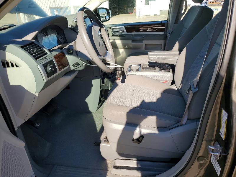 2010 Chrysler Town & Country Touring