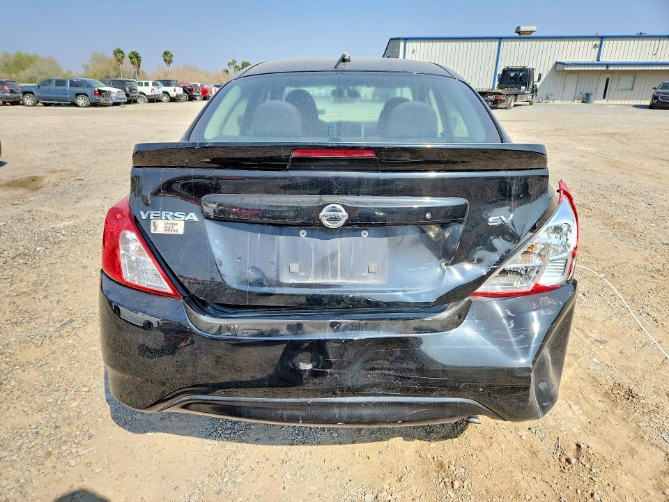 2017 Nissan Versa s