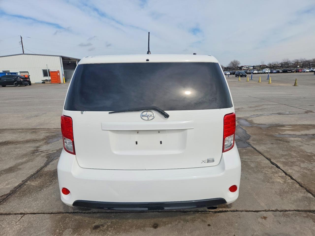 2013 Scion Xb Base