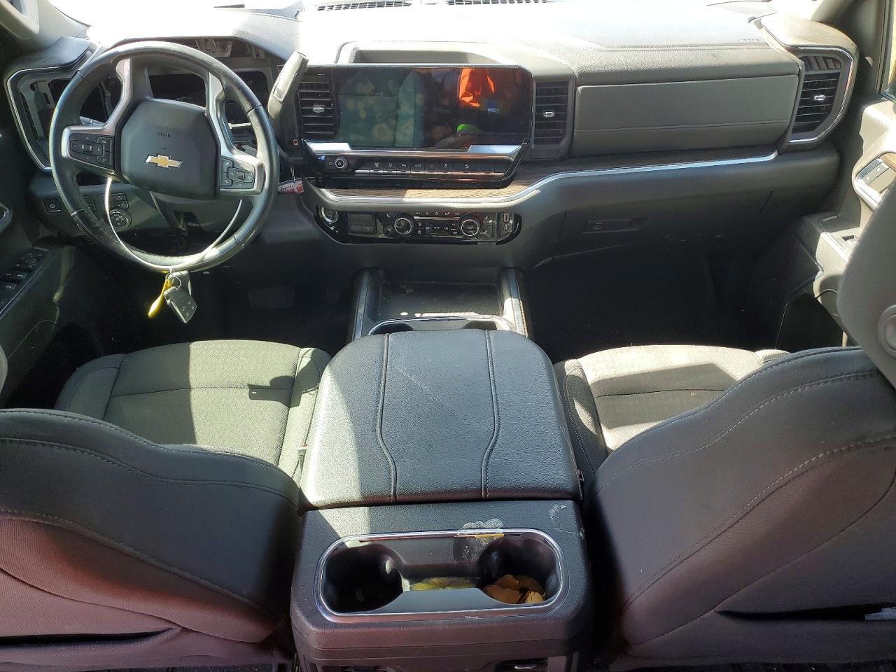 2024 Chevrolet Silverado K3500 lt