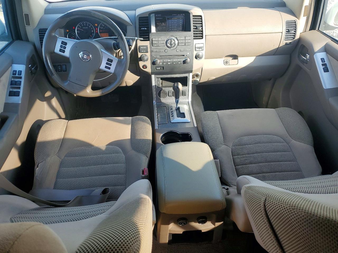 2008 Nissan Pathfinder s