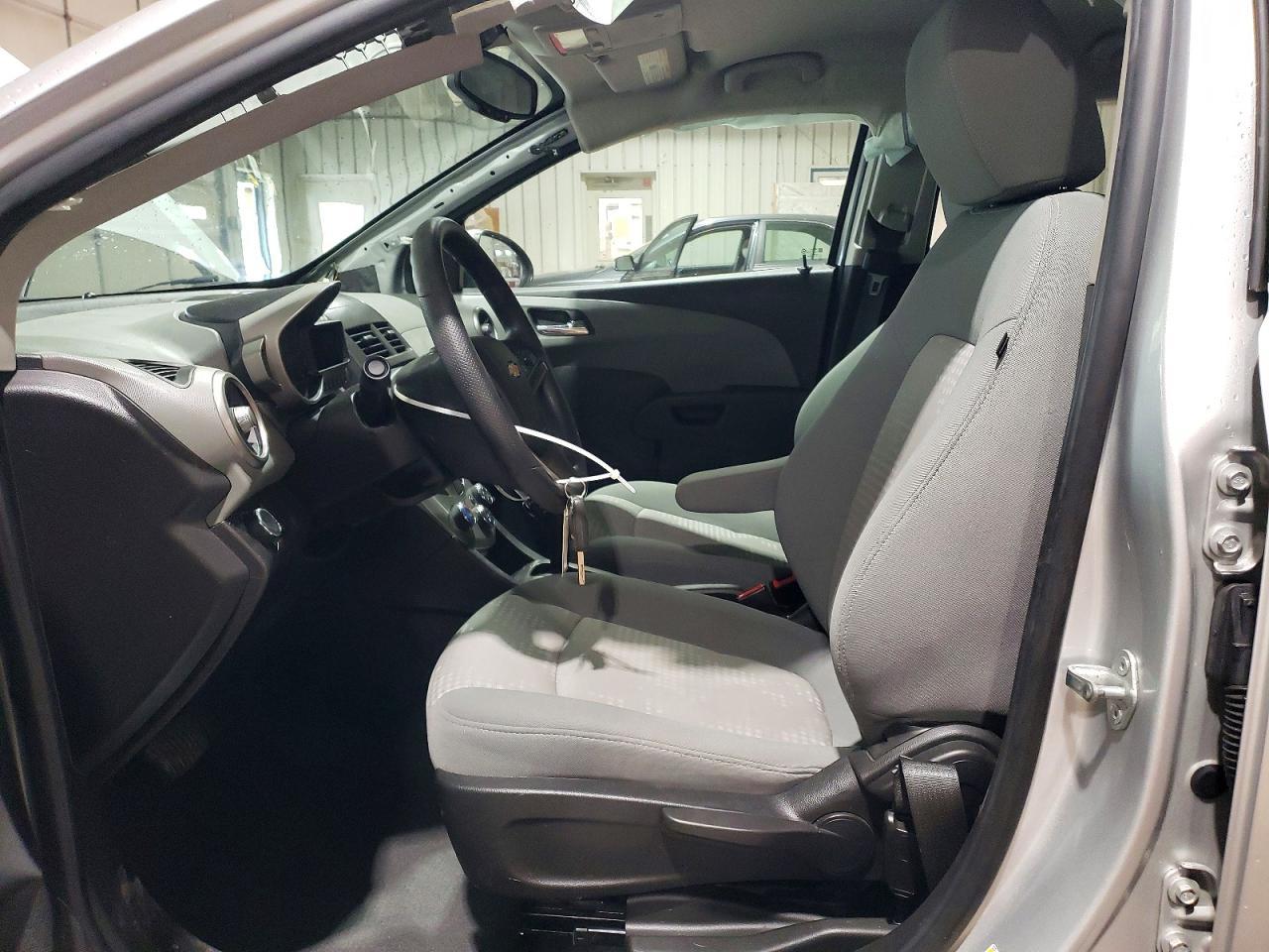 2014 Chevrolet Sonic ls