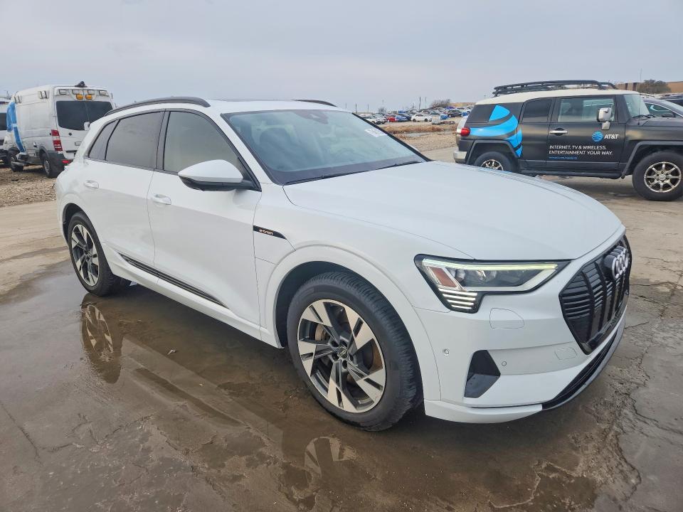 2021 Audi E-tron Premium