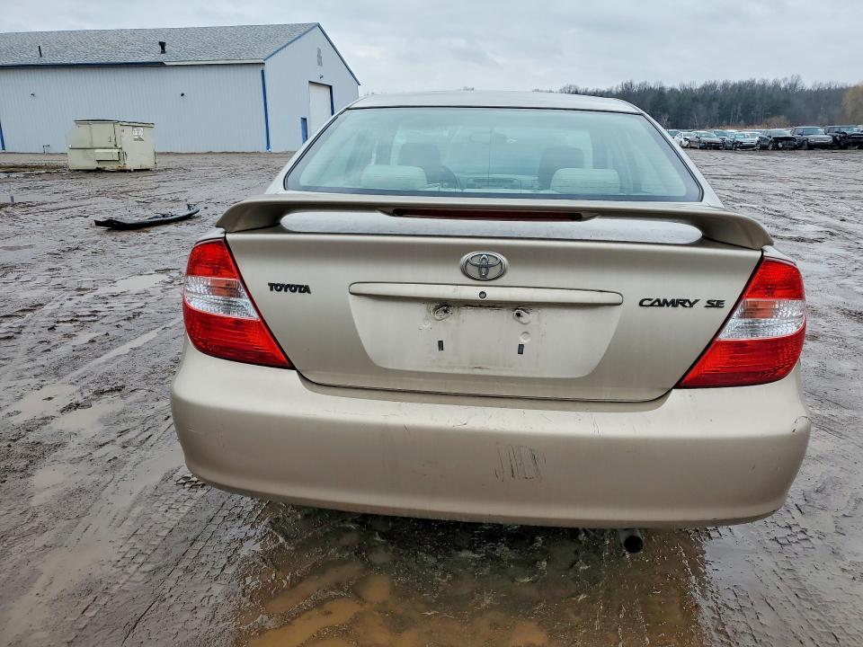 2004 Toyota Camry se