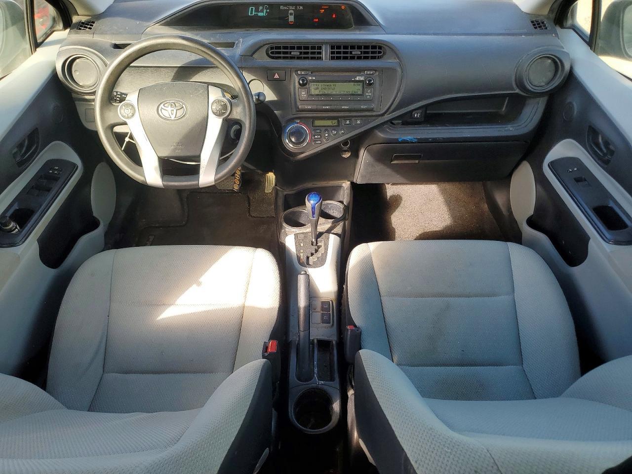 2014 Toyota Prius c