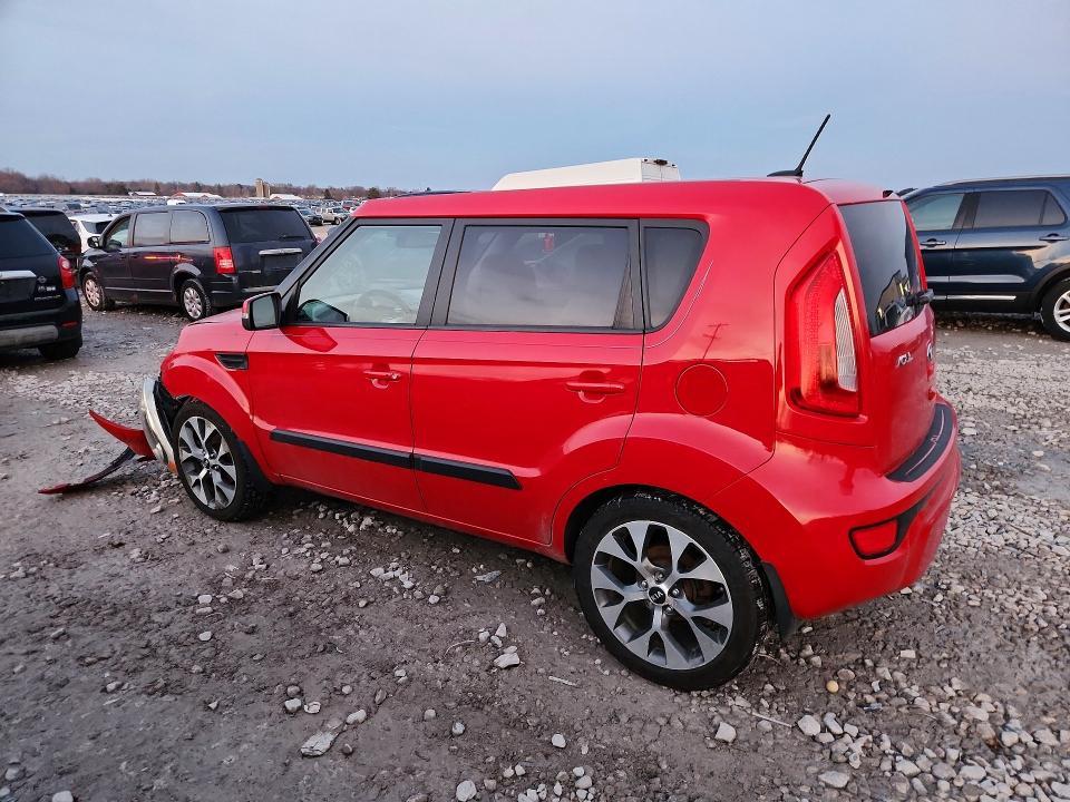 2013 KIA Soul +
