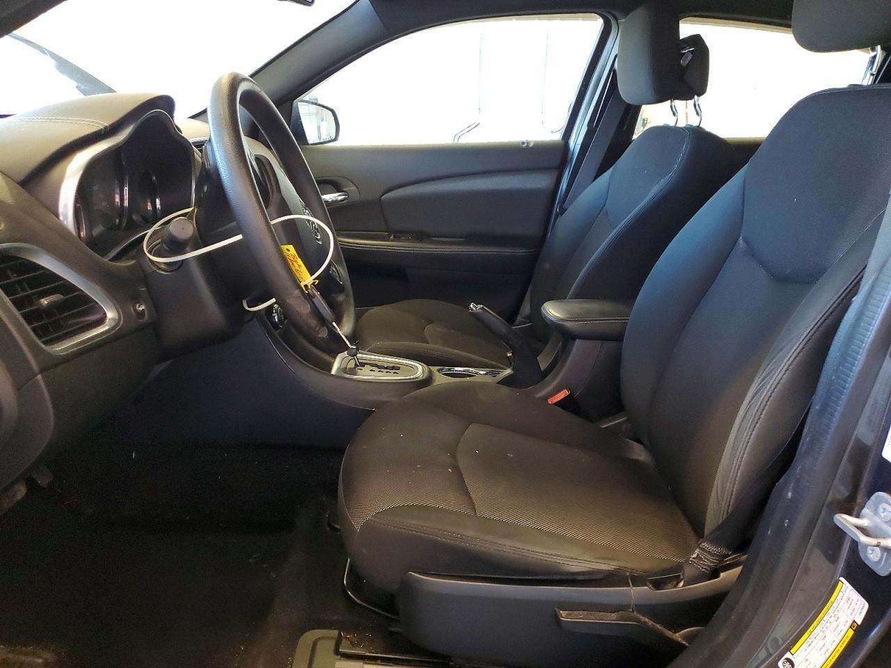 2014 Dodge Avenger se