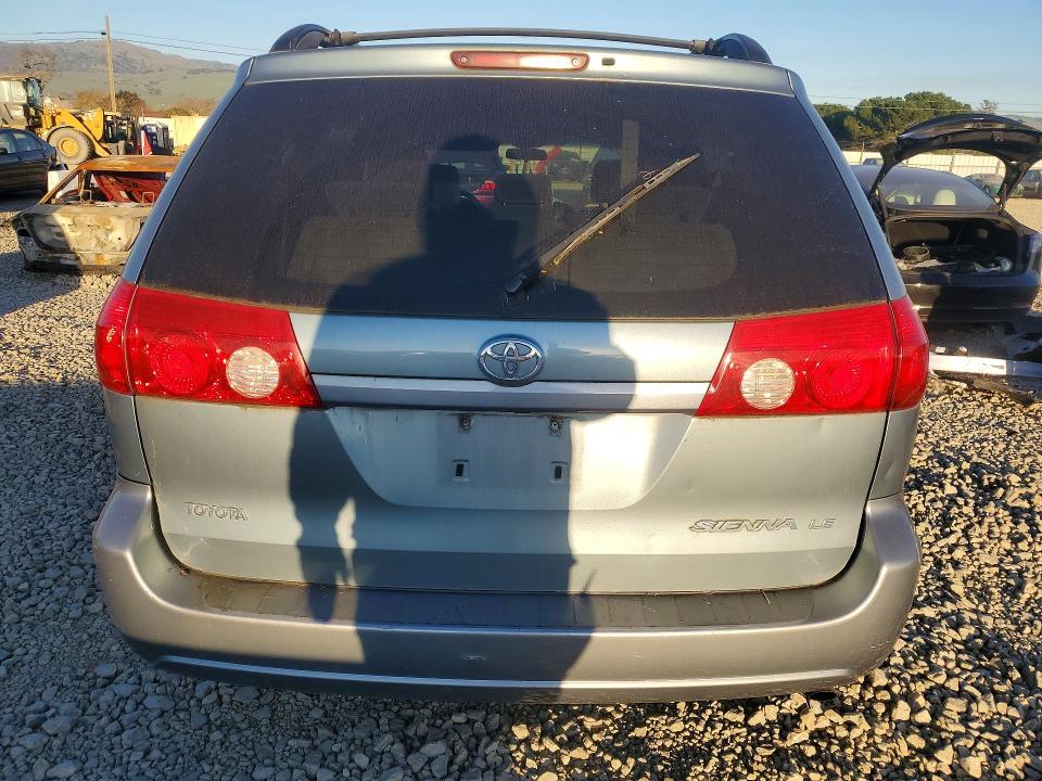 2008 Toyota Sienna le 8-passenger