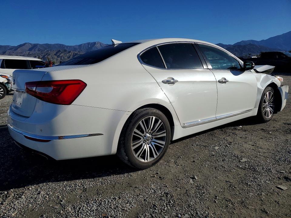 2015 KIA Cadenza Premium
