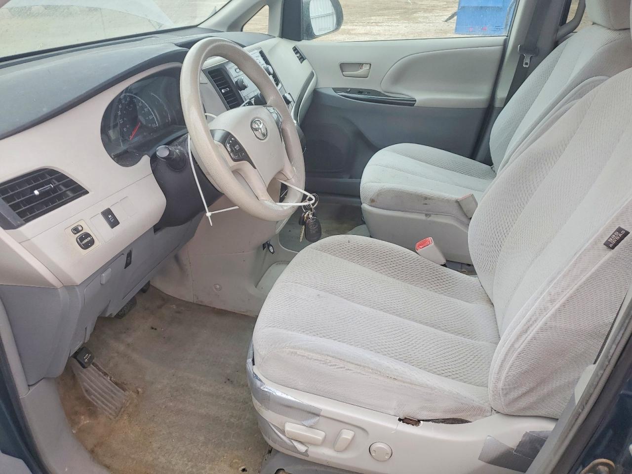 2011 Toyota Sienna Base
