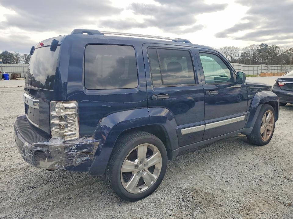 2012 Jeep Liberty jet
