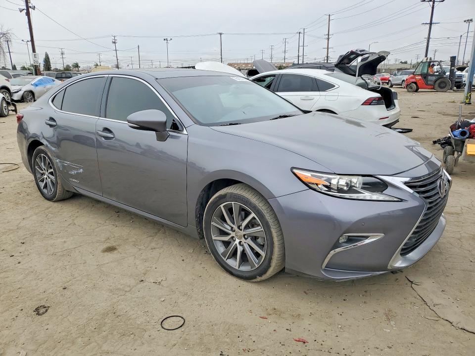 2016 Lexus Es 300h