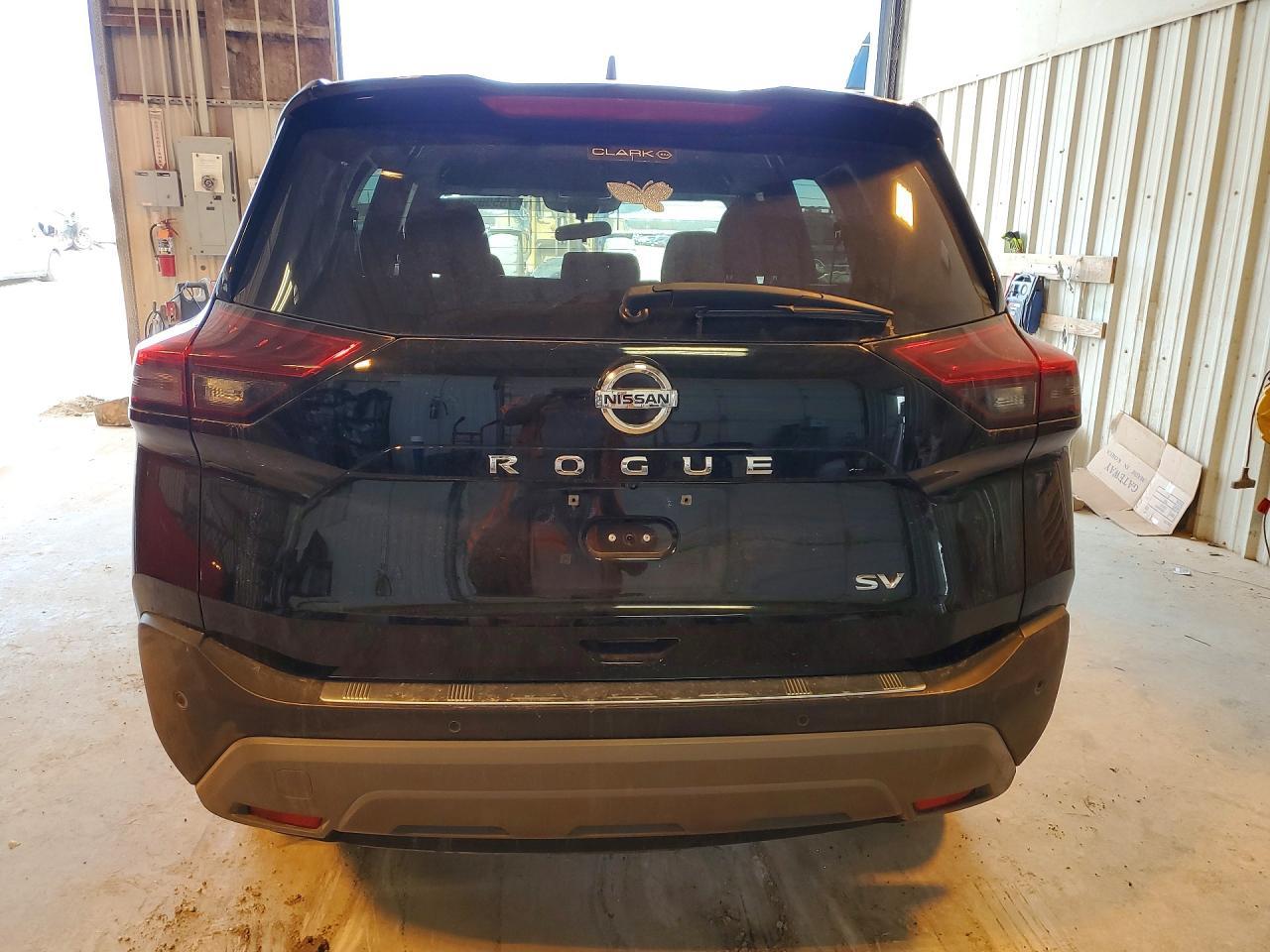 2021 Nissan Rogue sv