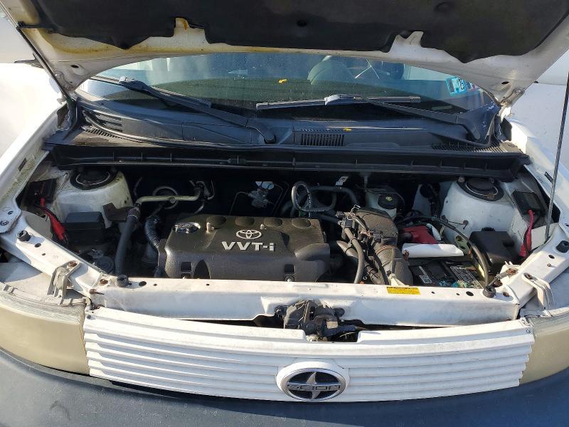 2005 Scion XB