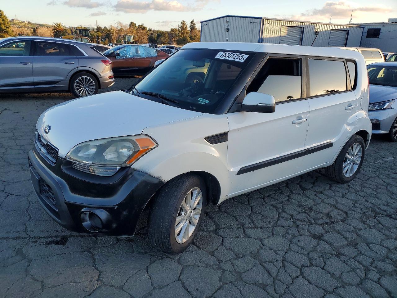2013 KIA Soul +