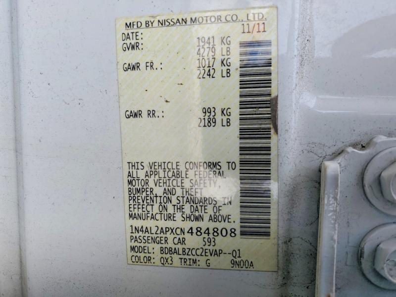 2012 Niss Altima Base