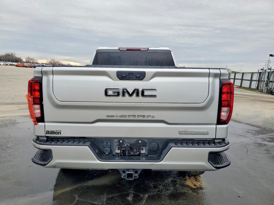 2022 GMC Sierra K1500 Elevation